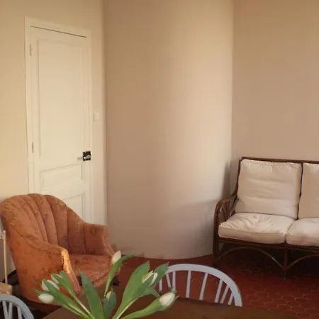 Sleeps 4 Wifi Διαμέρισμα