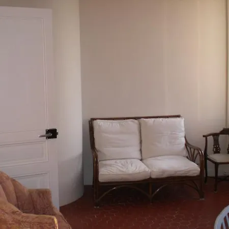 Sleeps 4 Wifi Κάννες
