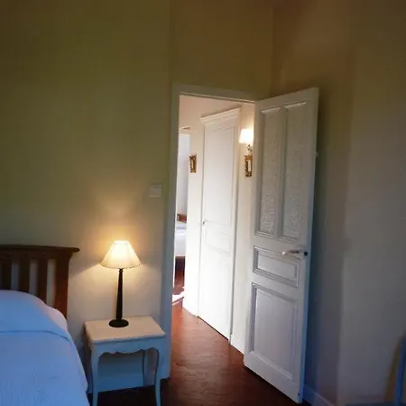 דירה Sleeps 4 Wifi קאן